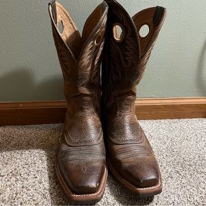 Ariat Men's Heritage Roughstock Oiled Brown Rowdy Square Toe Cowboy Boot